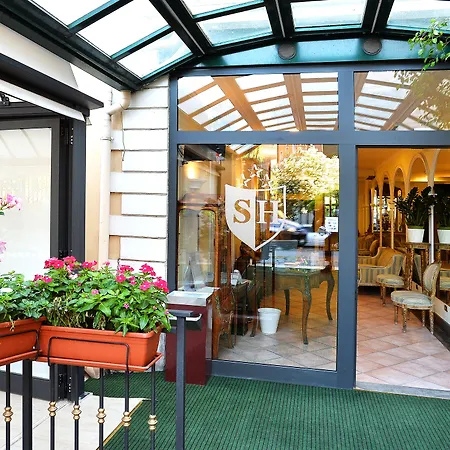 Hotel Sourire 3*