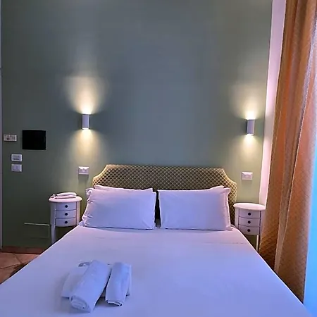 Hotel Sourire 3*